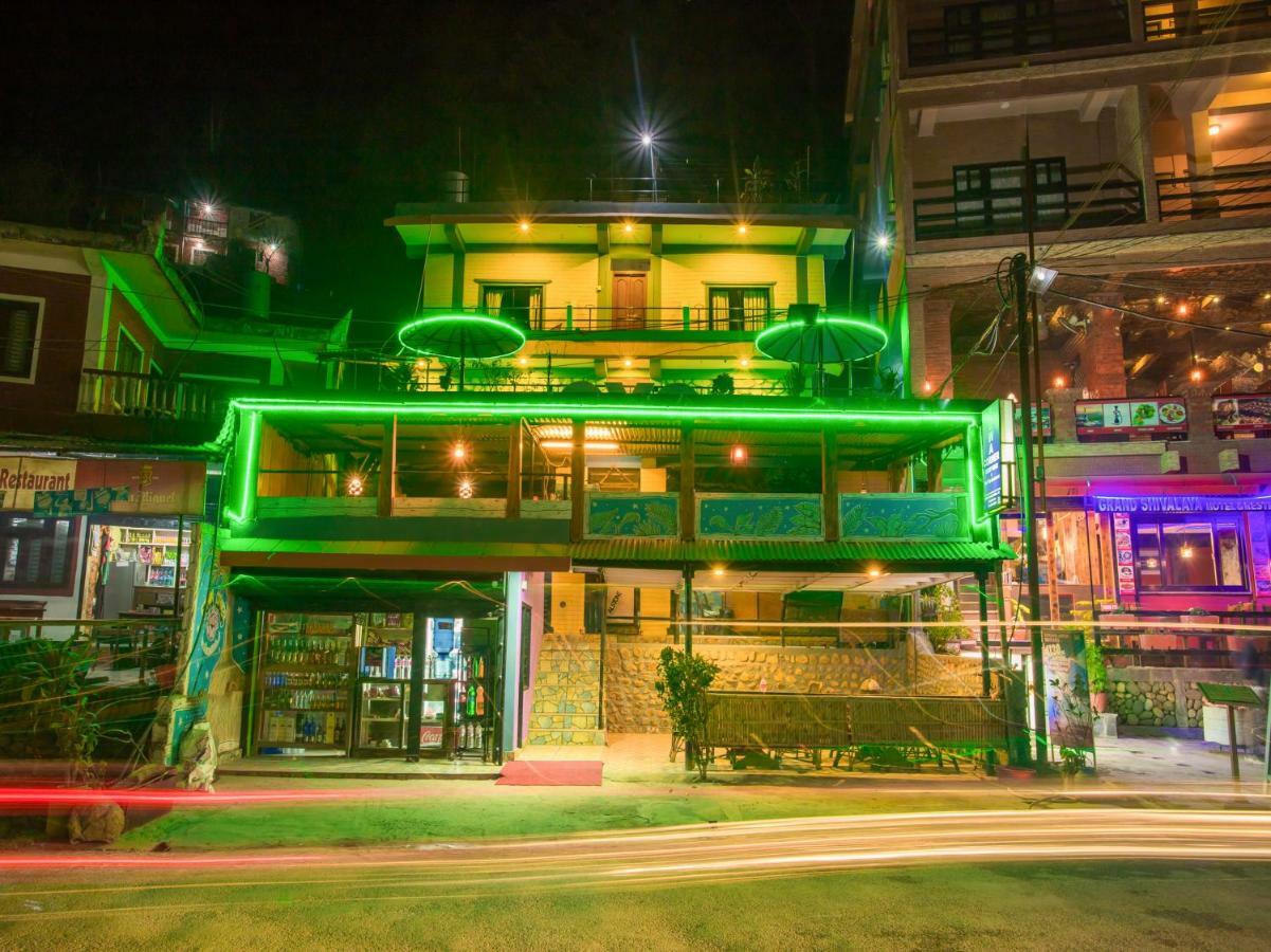 Hotel Fewa Corner & Restro Похара Екстериор снимка
