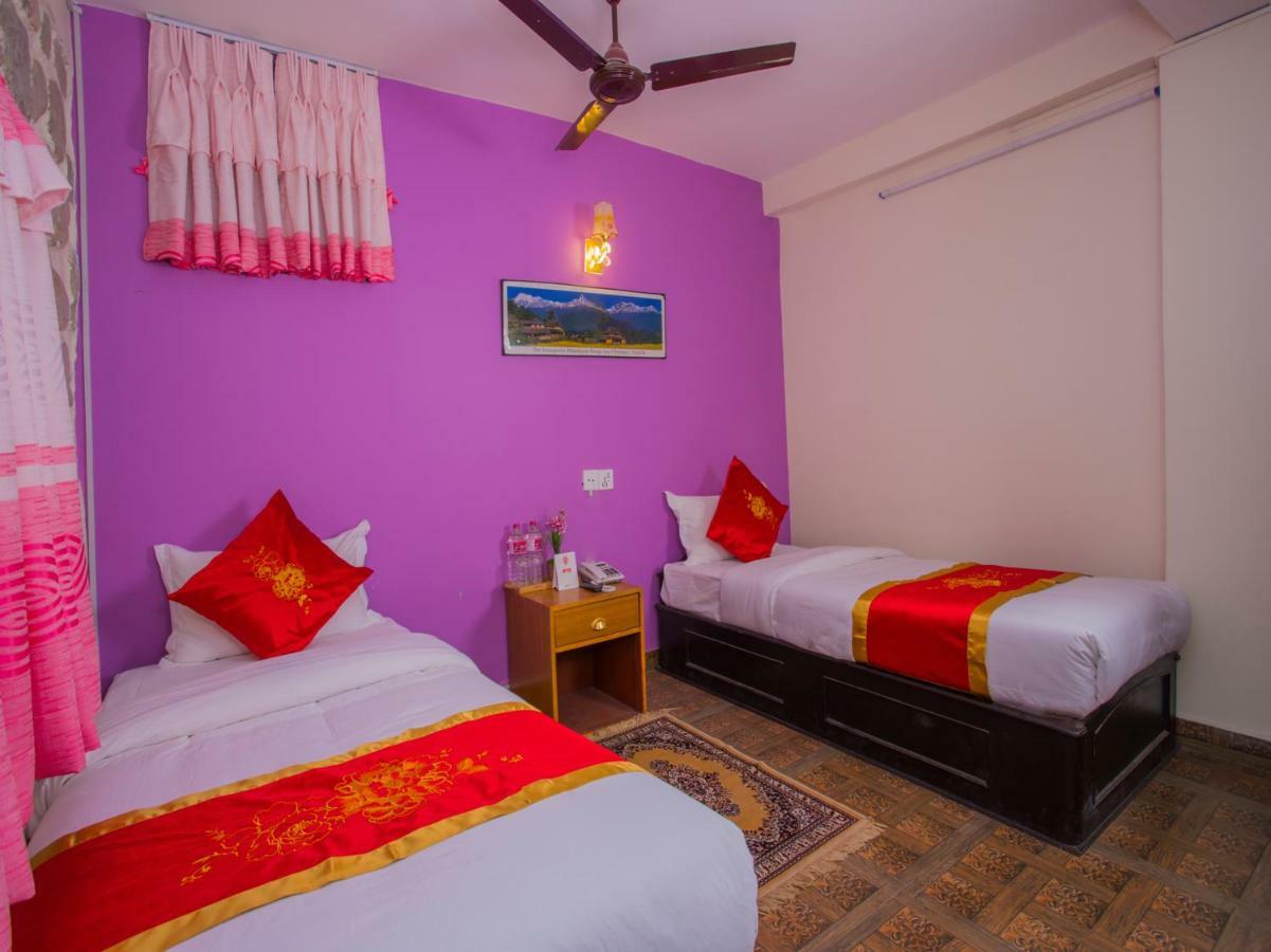 Hotel Fewa Corner & Restro Похара Екстериор снимка